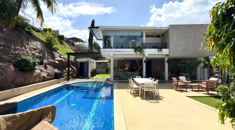 Panama City Retreat | IMI Real Estate